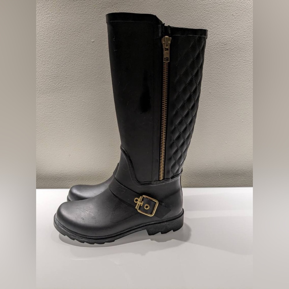 STEVE MADDEN | Quilted Style Rubber Boots